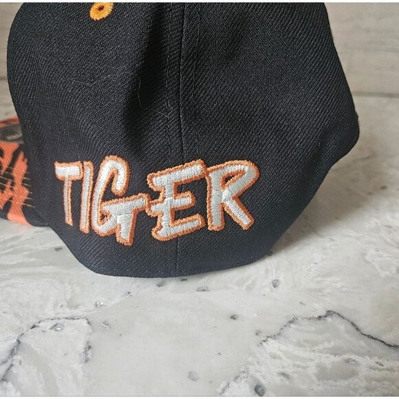 Explore Youth Tiger Snapback Hat - Black - Picture 6 of 9
